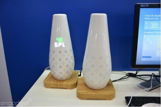 看看这些智能陶瓷水杯和花瓶 内置Edison模块
