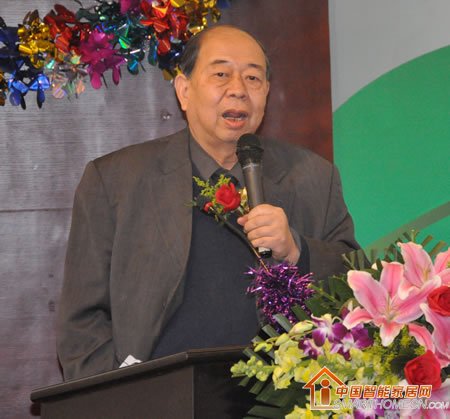 中国自动化协会智能专委会主任 郭维钧教授