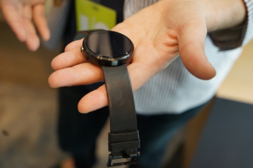 最漂亮的智能手表：Moto 360试用