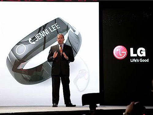 LG正式推出手环 Lifeband Touch配触摸屏